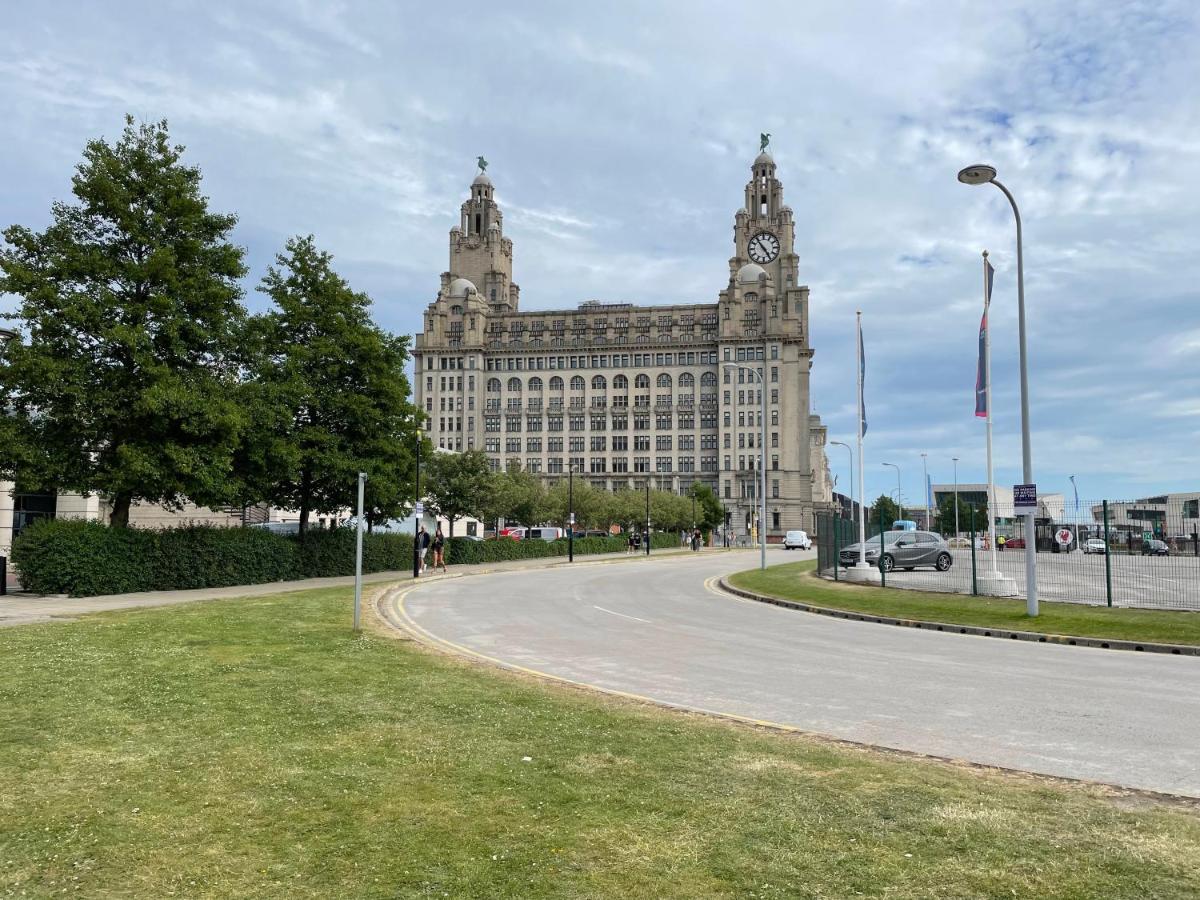 Liverpool City Princes Dock Apartment Exterior foto